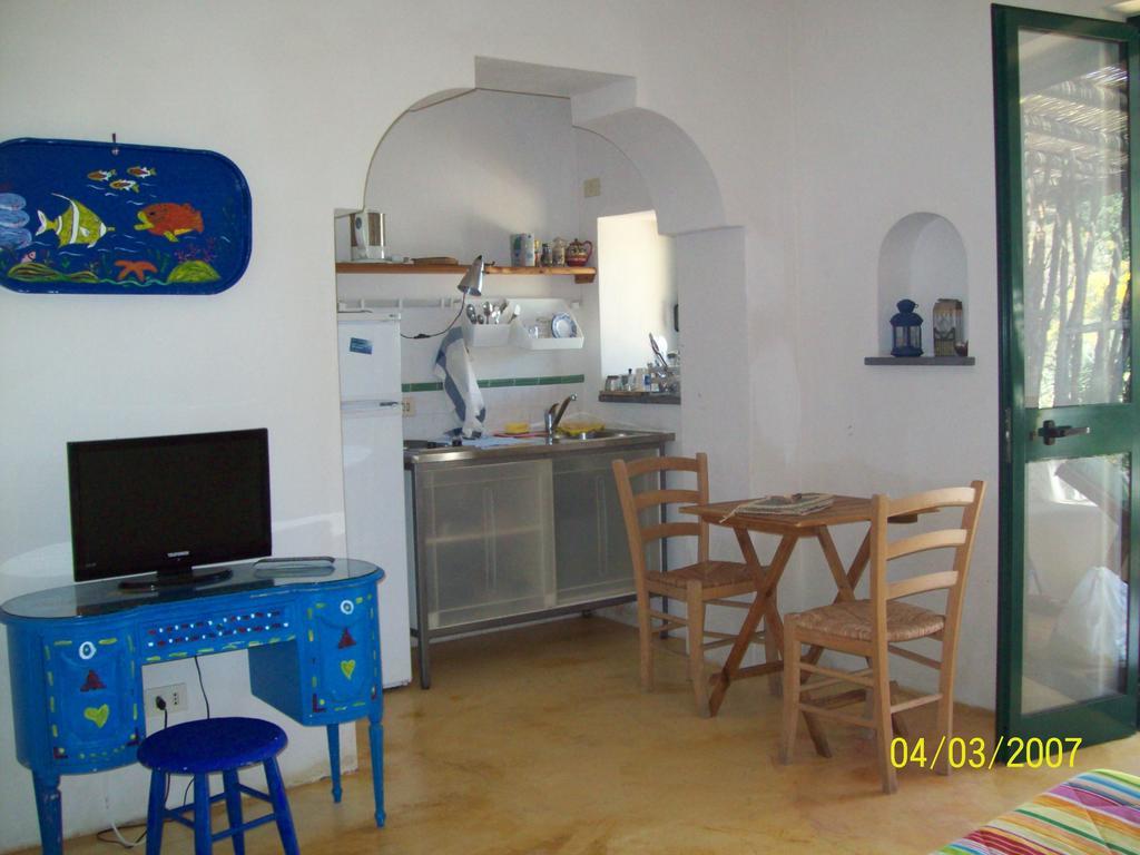 Casa U' Cucunciu Lägenhet Lipari  Rum bild