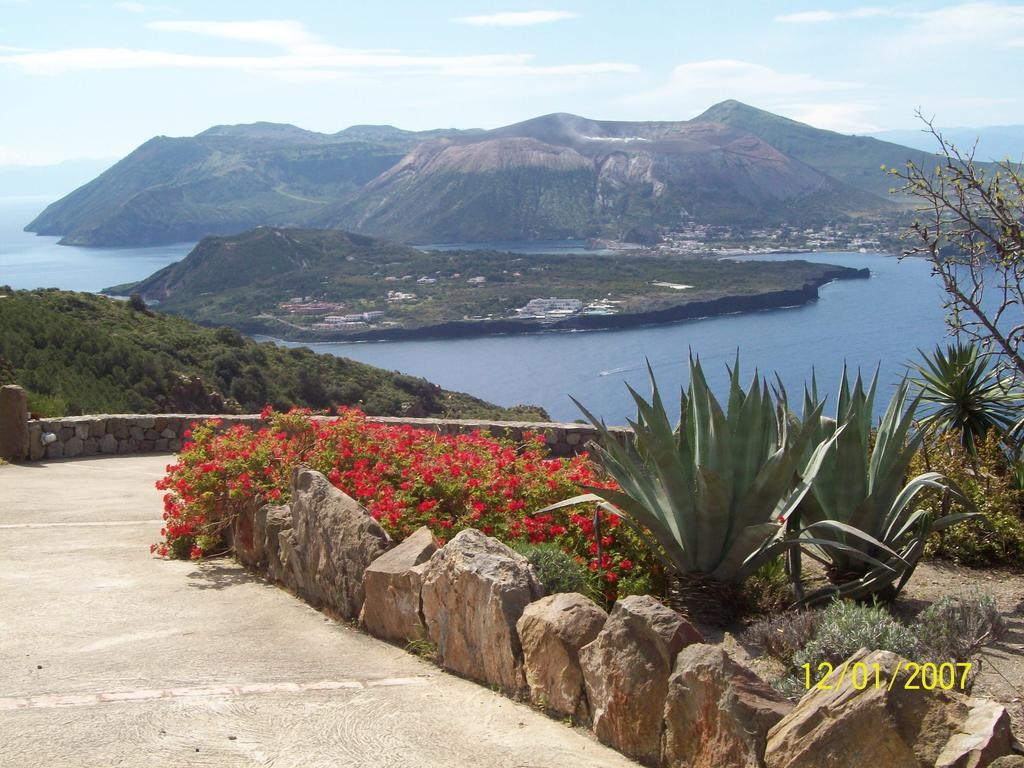 Casa U' Cucunciu Lägenhet Lipari  Exteriör bild